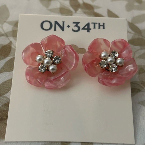 ON 34th Pink Blossom Earrings - Picture 1 of 3
